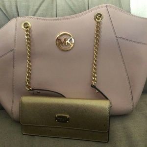 Lilac Michael Kors handbag and wallet
